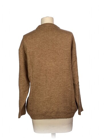 universal Beden PreLoved Kazak / Triko %70 İndirimli.