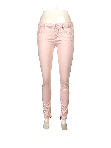 Guess Skinny %70 İndirimli.