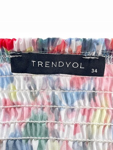 34 Beden çeşitli Renk Trendyol & Milla Bluz %70 İndirimli.