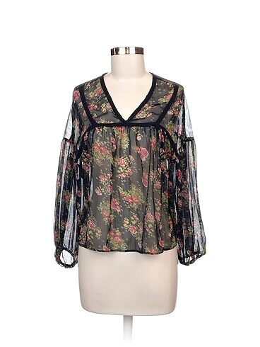 Stradivarius Bluz %70 İndirimli.