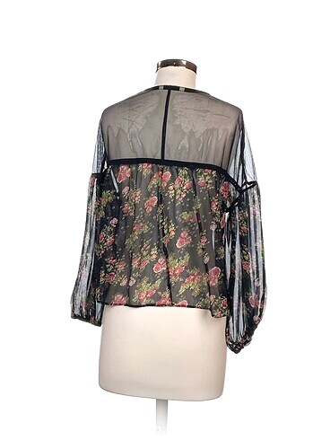 s Beden Stradivarius Bluz %70 İndirimli.