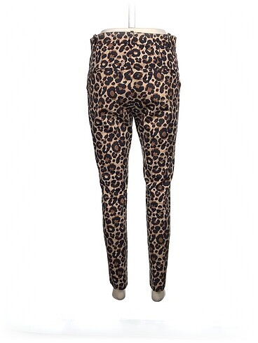 40 Beden H&M Kumaş Pantolon %70 İndirimli.