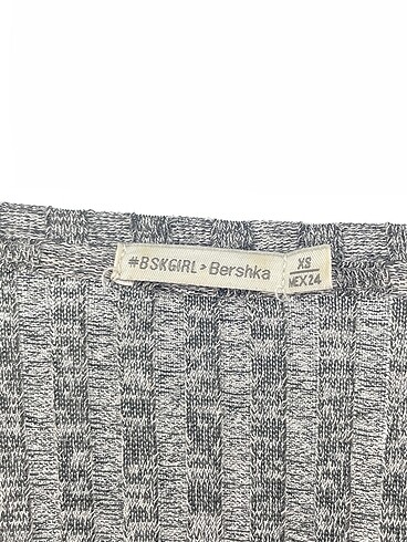 xs Beden çeşitli Renk Bershka Kısa Elbise %70 İndirimli.