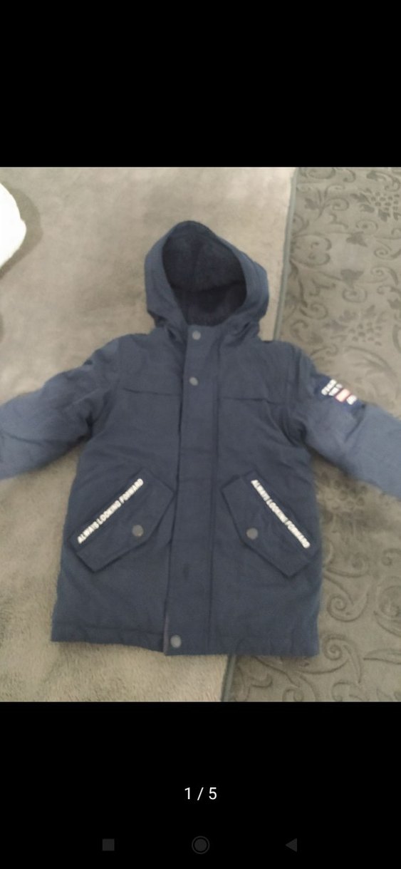 Erkek Çocuk Kapüşonlu Örgü Kolsuz Hırka - Görsel 2