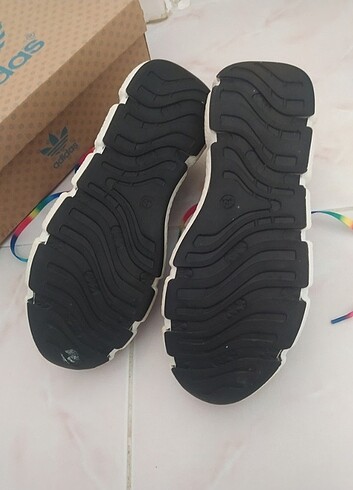 40 Beden Adidas Spor ayakkabı