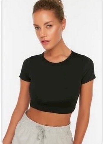 Siyah Kısa Kollu Crop Top