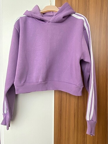 Mor kapüşonlu sweatshirt
