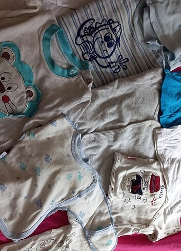 3 Ay Beden çeşitli Renk 16 adet erkek bebek üst kazak tişört 