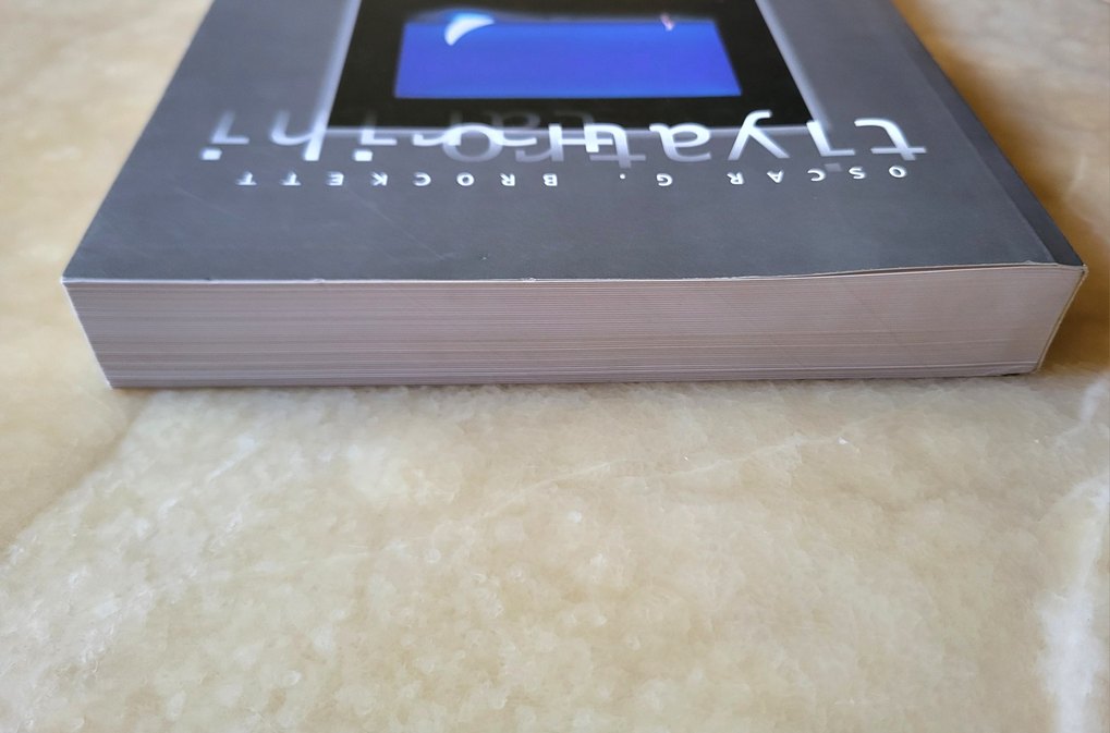 Oscar G. Brockett - Tiyatro Tarihi Kitabı - Görsel 3