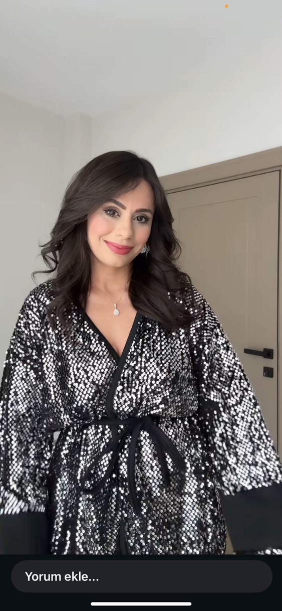 Kadın Gri Parlak Yılan Desenli Midi Kimono - Görsel 2