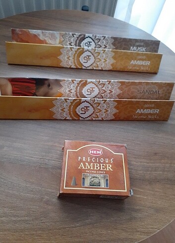 Tütsüler sandal musk amber