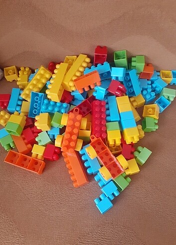 Lego oyuncak