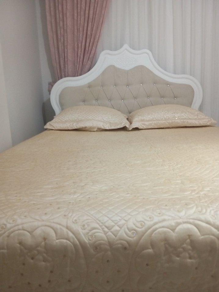 Beyaz Düz Desen Yatak Örtüsü - Görsel 2