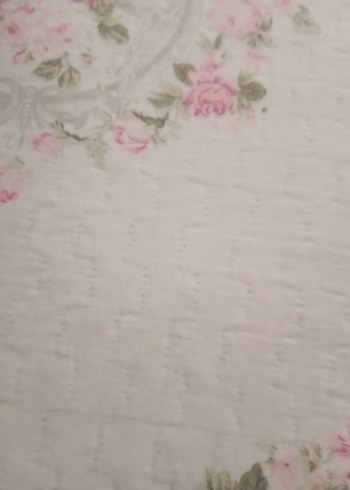 Pastel Çiçek Desenli Beyaz Yatak Örtüsü - Görsel 2