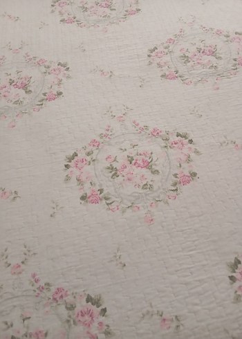 Pastel Çiçek Desenli Beyaz Yatak Örtüsü - Görsel 3