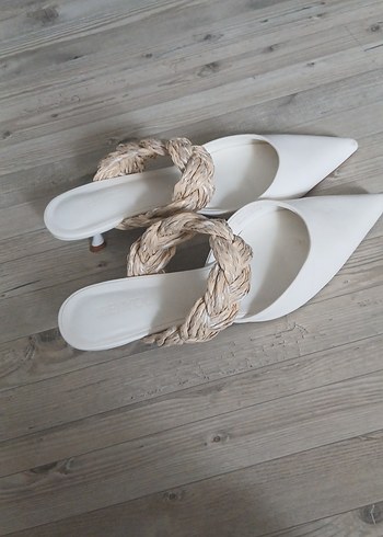 Beyaz Stiletto Topuklu Kadın Abiye Ayakkabı - Görsel 3