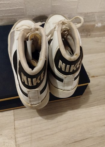 37 Beden beyaz Renk Beyaz Siyah Nike Spor Ayakkabı