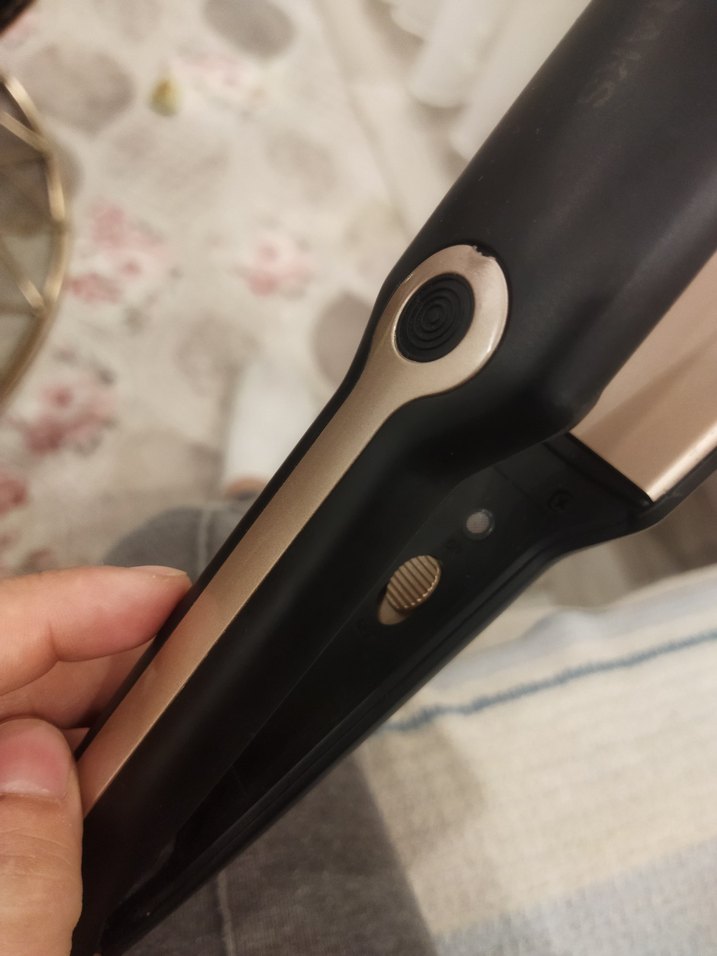 Bej ve Siyah Saç Düzleştirici - Görsel 5