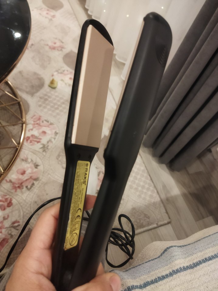 Bej ve Siyah Saç Düzleştirici - Görsel 4