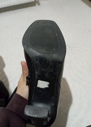 Siyah Yılan Desenli Deri Dizüstü Topuklu Çizme - Görsel 4