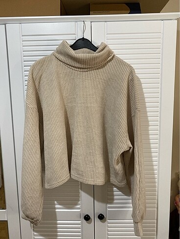 Bershka Kazak