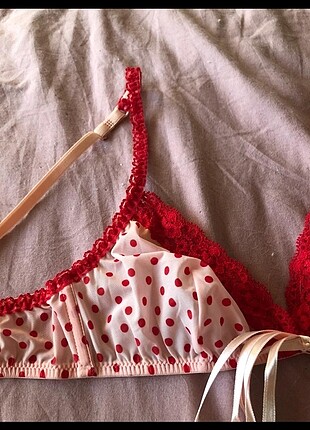 s Beden Kırmızı puantiyeli pembe bralet