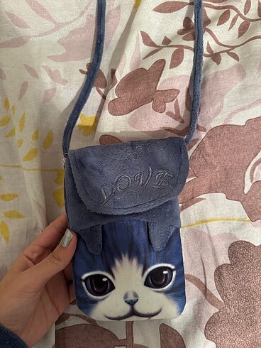 Kedili çanta