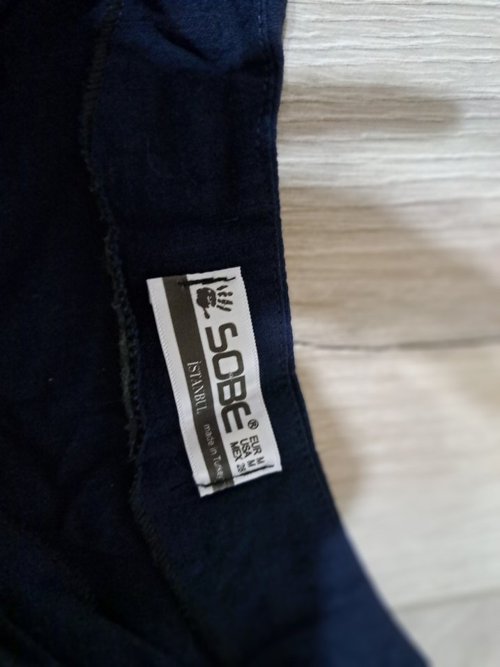 diz hizası Lacivert Elbisesi - Görsel 3