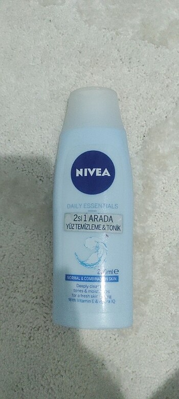 Nivea makyaj temizleme sütü ve tonik 