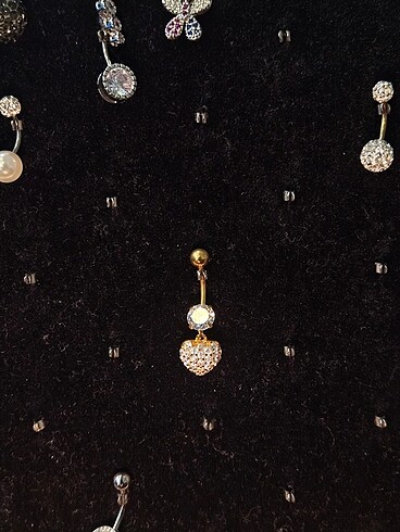 Diğer Kalpli altin gobek piercing