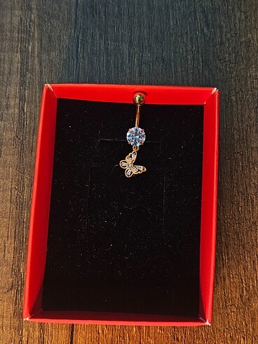 Kelebek sallantili gold gobek piercing