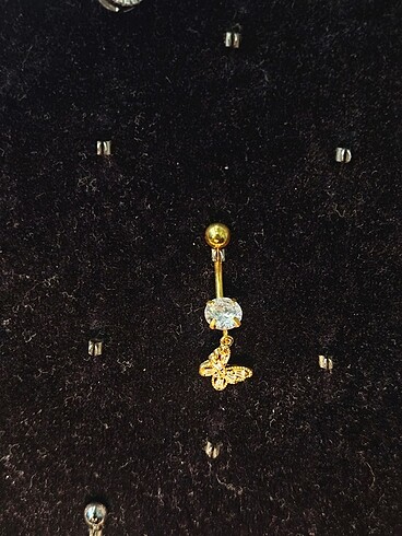 Diğer Kelebek sallantili gold gobek piercing