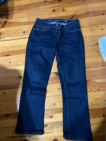 Kot pantolon levis