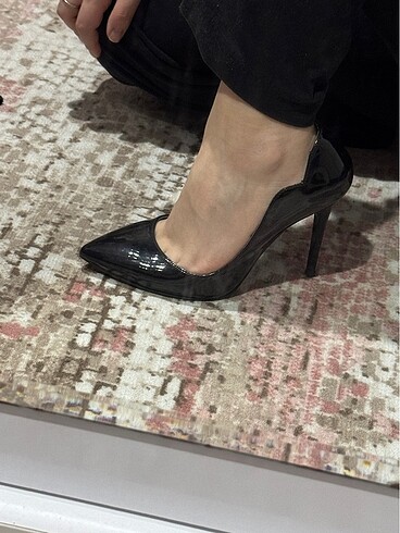 Siyah stiletto