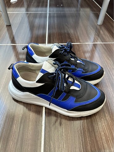 VAKKO SNEAKERS