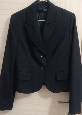 Düğmeli Siyah Kadın Mini Blazer