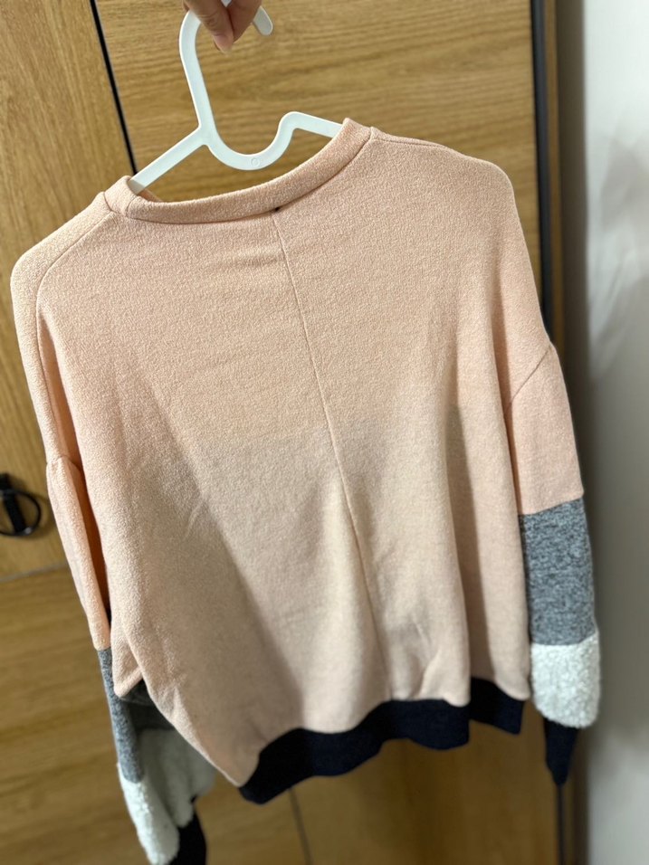 Renk Bloklu Kadın Triko Kazak - Görsel 4