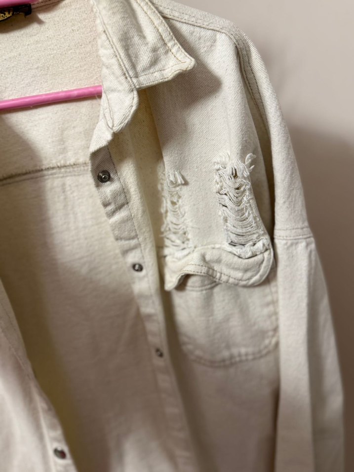 Düğmeli Beyaz Kadın Keten Gömlek - Görsel 3