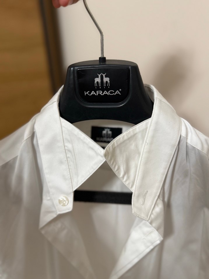 Beyaz damatlık gömlek - Görsel 2