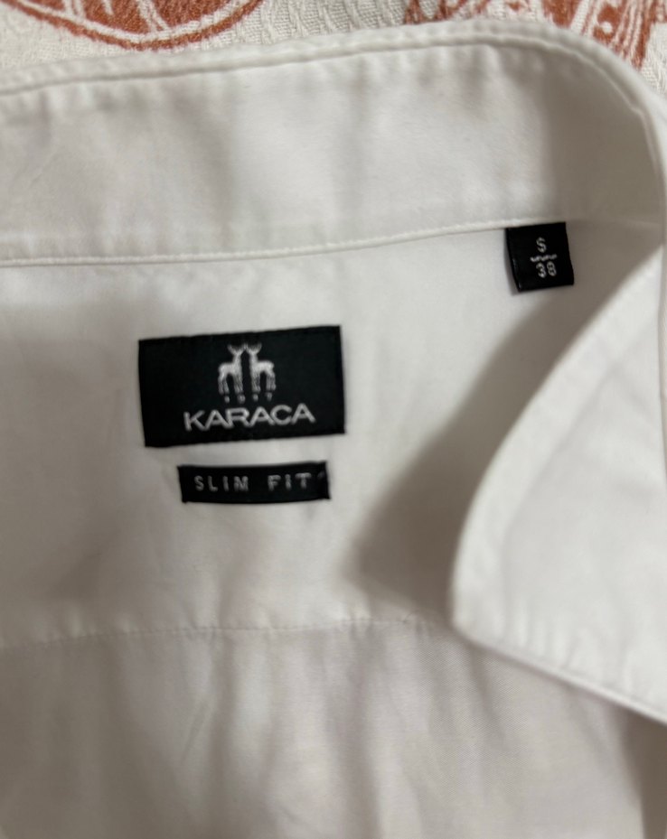 Beyaz damatlık gömlek - Görsel 4