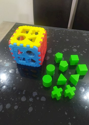 Renkli Eğitici Şekil Eşleştirme Küpü / BUL TAK
