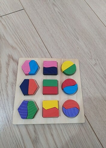 Diğer Geometrik Şekilli Ahşap Bul-tak Oyuncak