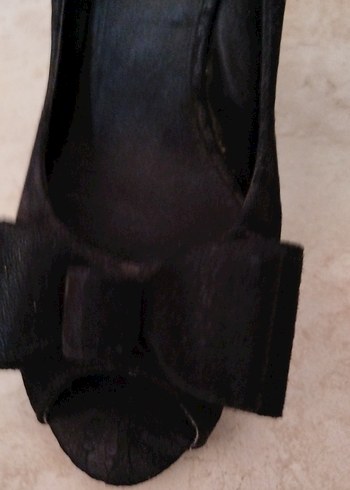 Kürk Detaylı Siyah Stiletto Topuklu Kadın Ayakkabı - Görsel 5