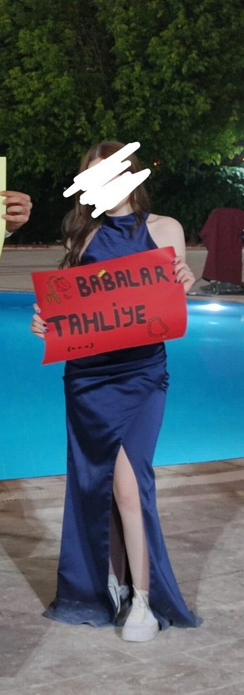 Accort saten lacivert gece elbisesi. - Görsel 4