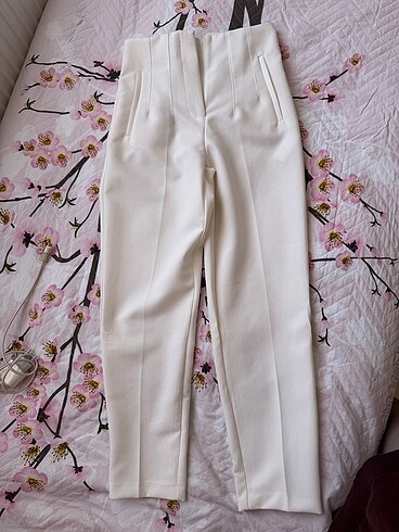 Diğer Hiç kullanılmamış Beyaz karol marka kumaş pantalon