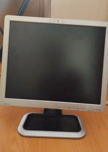 Gri HP Bilgisayar Monitörü - Görsel 2