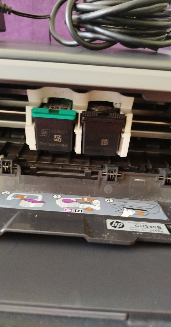 HP Gri Yazıcı ve Güç Adaptörü - Görsel 3