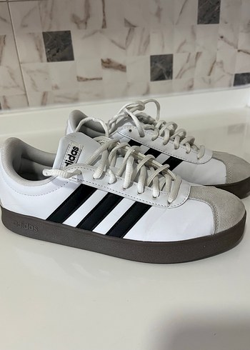 40 Beden beyaz Renk Adidas Beyaz Gri Kadın Spor Ayakkabı