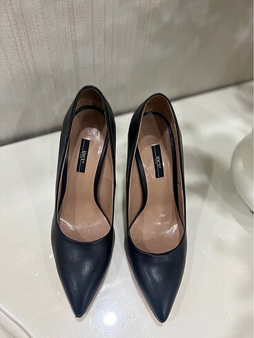 Yeni stiletto