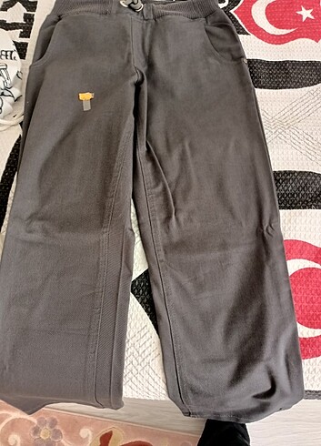 Okul pantalonu
